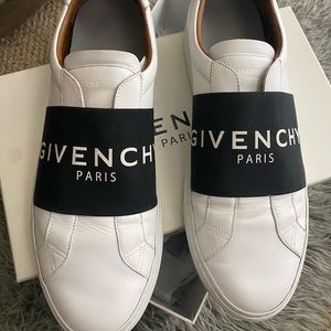 *SOLD**Givenchy Urban Street Sneaker